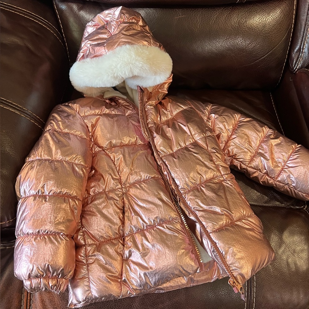 Girls metallic pink hooded puffer jacket